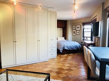 Sleeping alcove 