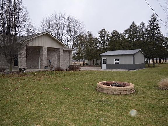 4th image of 3509 Gordon Dr