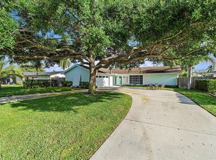 4193 Hyacinth Cir N, Palm Beach Gardens, FL 33410