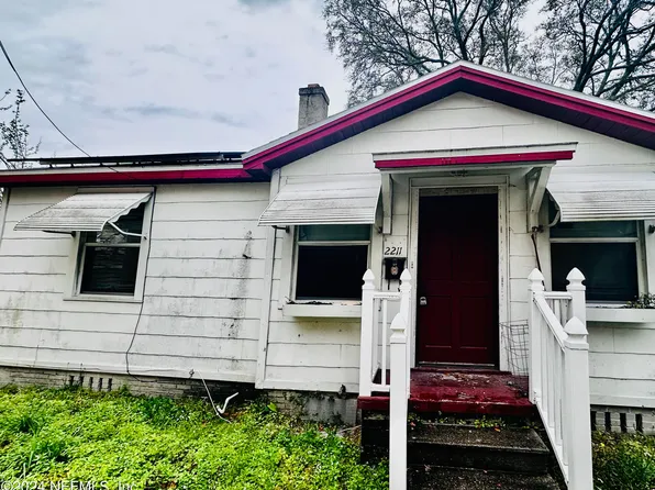2211 WOODDALE Street, Jacksonville, FL 32207