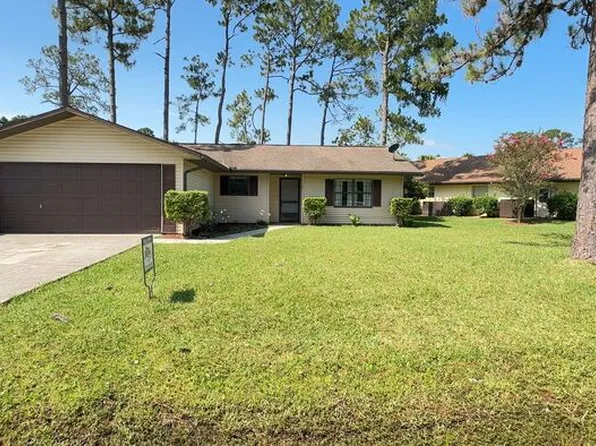 24 Wellside Ln, Palm Coast, FL 32164