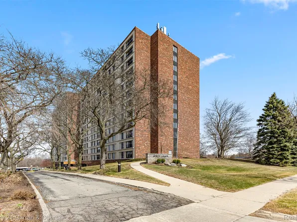 21800 Morley Ave APT 618, Dearborn, MI 48124