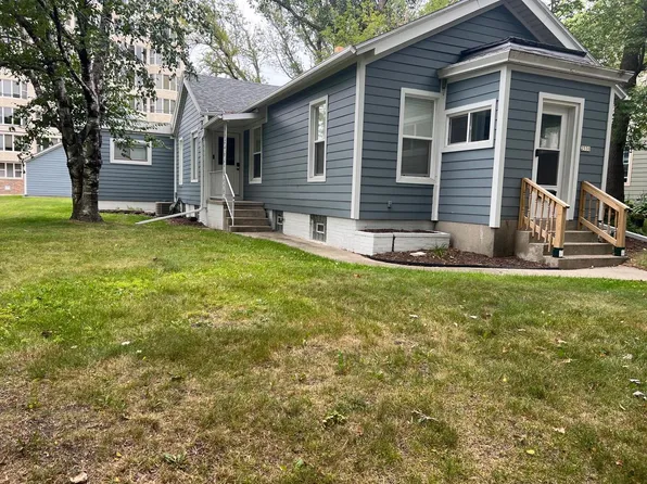 2530 South Superior STREET, Milwaukee, WI 53207