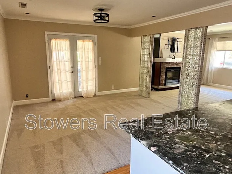 221 Green St — Photo 5