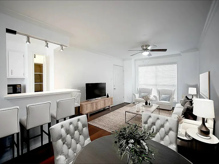 Forest Oaks Apartments — Photo 27