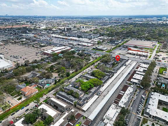 4th image of 7900 Westheimer Rd APT 112