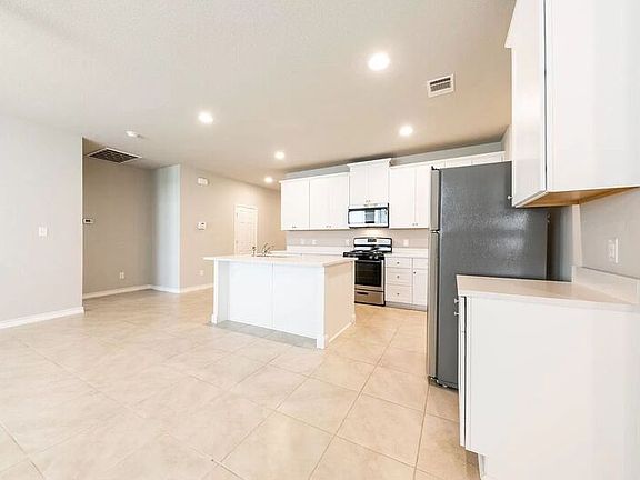 5th image of 8048 Massa Dr
