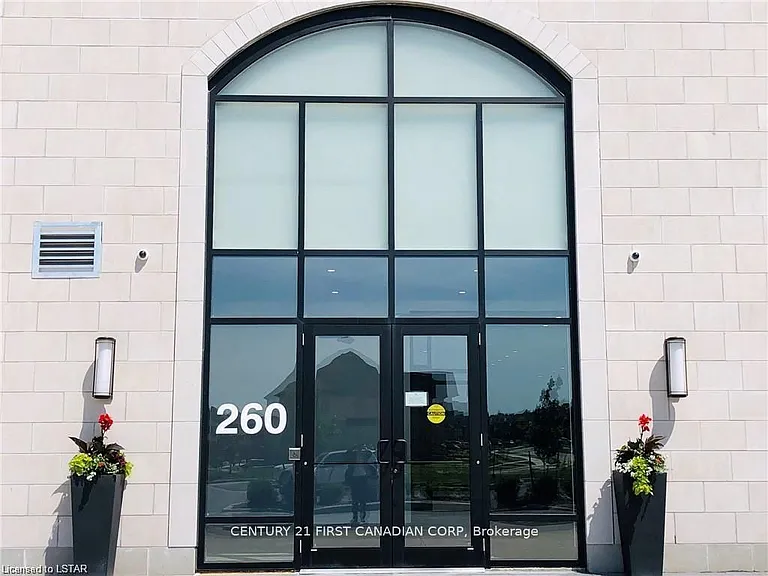 260 Villagewalk Blvd #608 — Photo 3