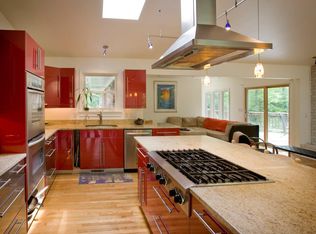 1623 Stonecliff Dr, Decatur, GA 30033