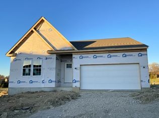 120 Magnolia Ln, Springboro, OH 45066