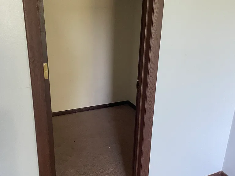 2 Glen Hollin Dr #K — Photo 7
