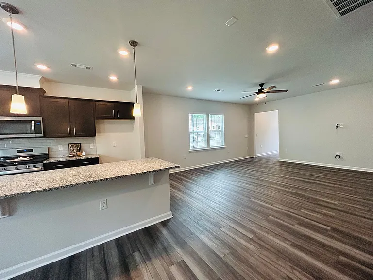 822 Falls Grove Trl — Photo 18