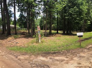 320 Holly St, Huntington, TX 75949