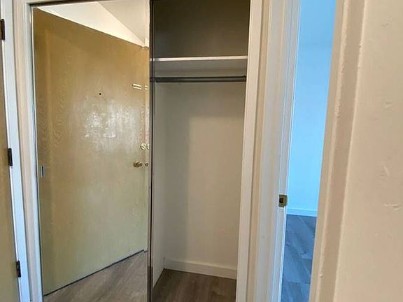 4th image of 501 41st Ave APT 2