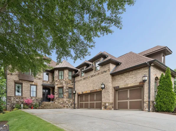 2660 Springbluff Ct, Buford, GA 30519