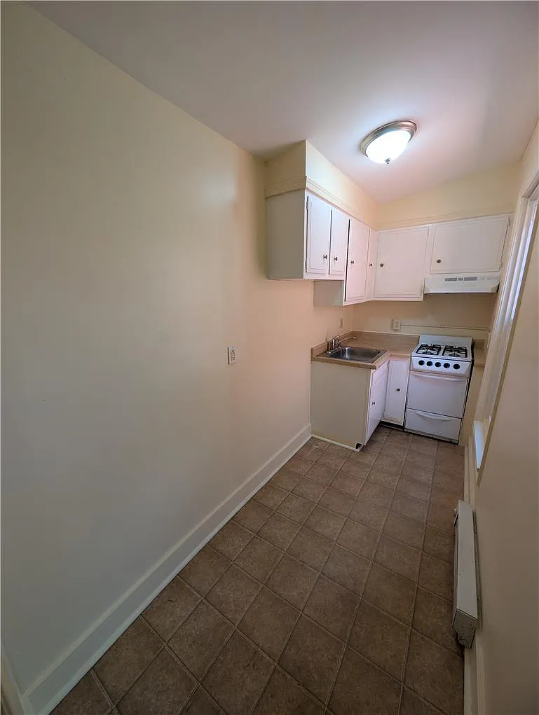 1 bed, 1.0 bath, 600 sqft, $1,100 — Photo 3