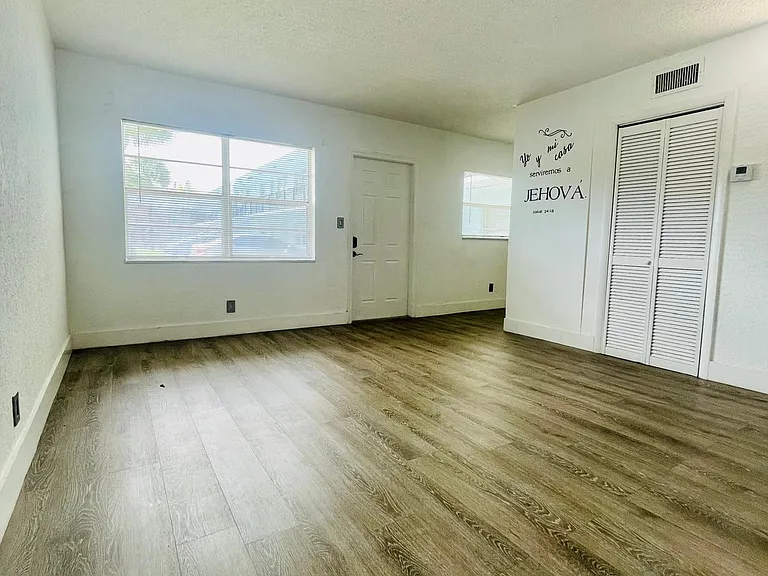 651 NW 42nd Ct #118 — Photo 32