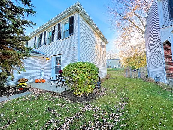3rd image of 634 Shining Water Dr