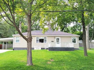 1610 S Riverside Ave, Saint Clair, MI 48079