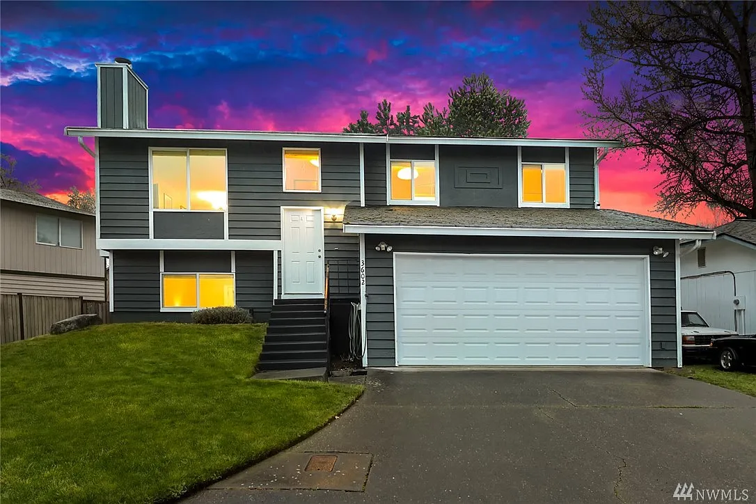 3602 52nd Ave NE photo 1