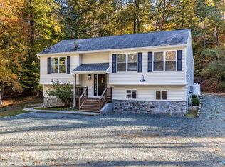 35 Brougham Rd, Palmyra, VA 22963