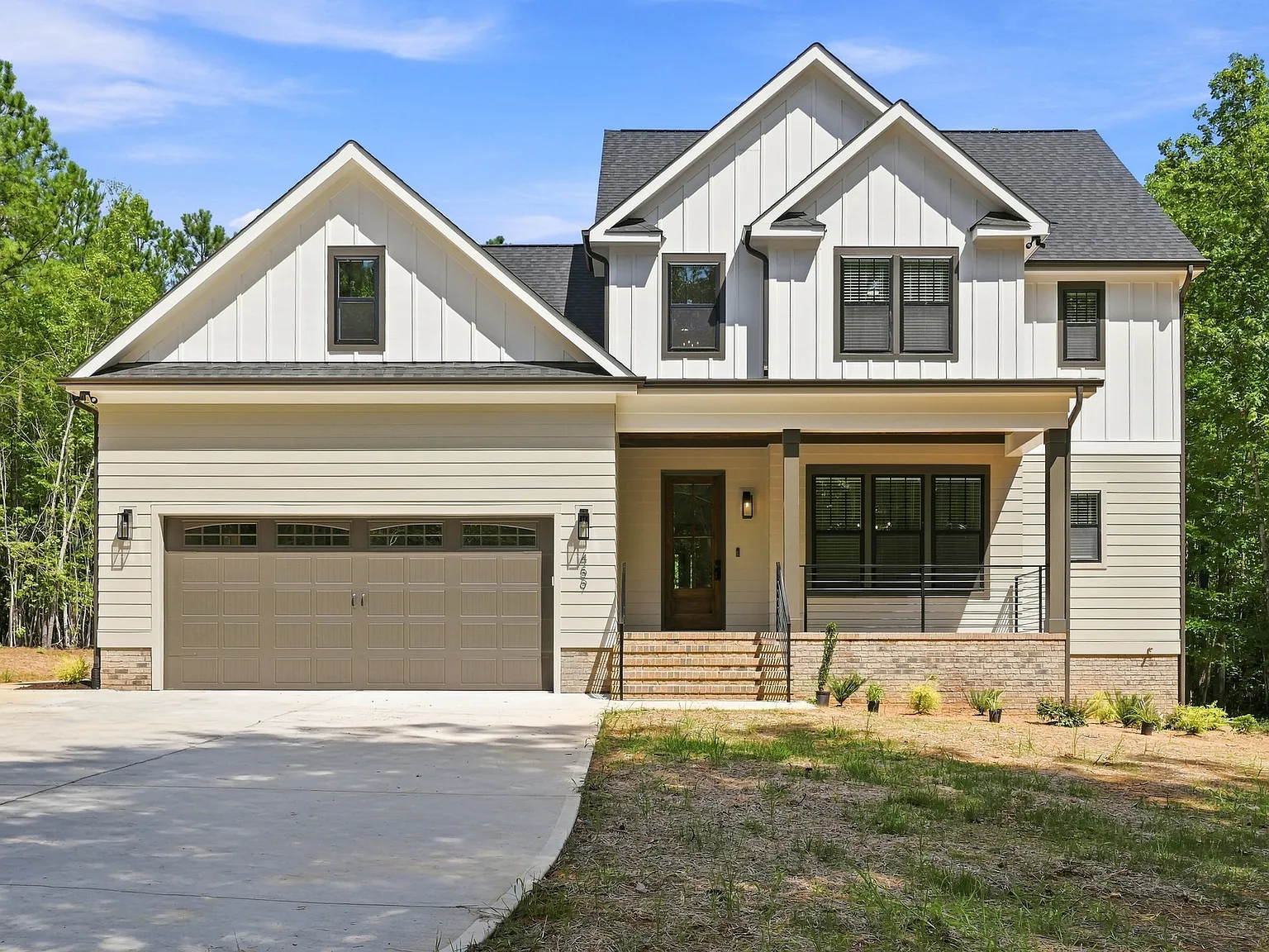 5 bed, 3600 sqft, $4,495 — Photo 1