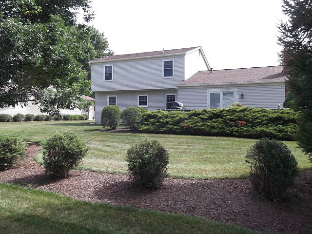 2nd image of 1102 Victoria Dr
