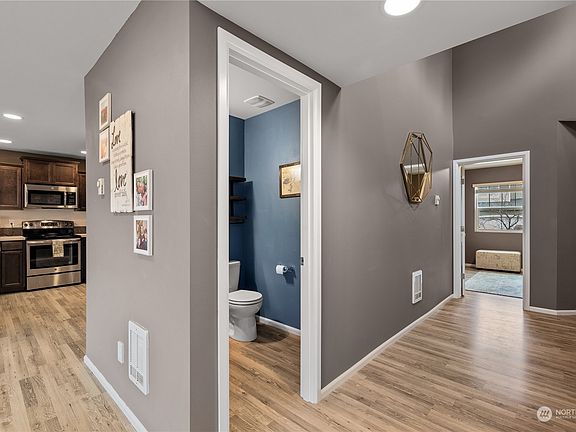 5th image of 2550 167th Street E