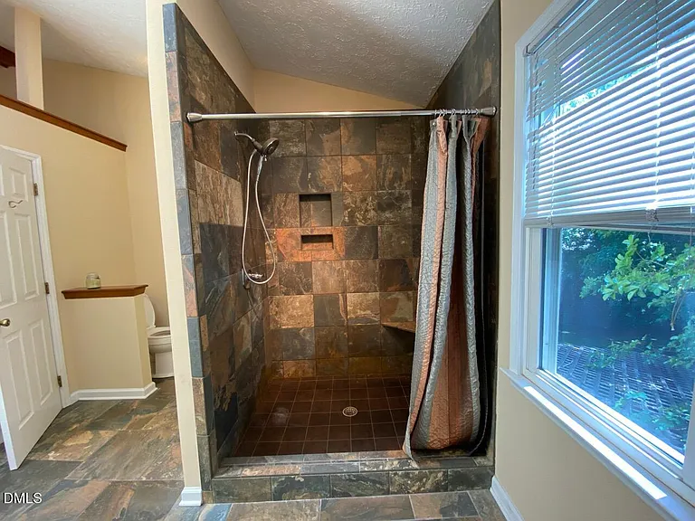 111 Westwind Ct — Photo 14