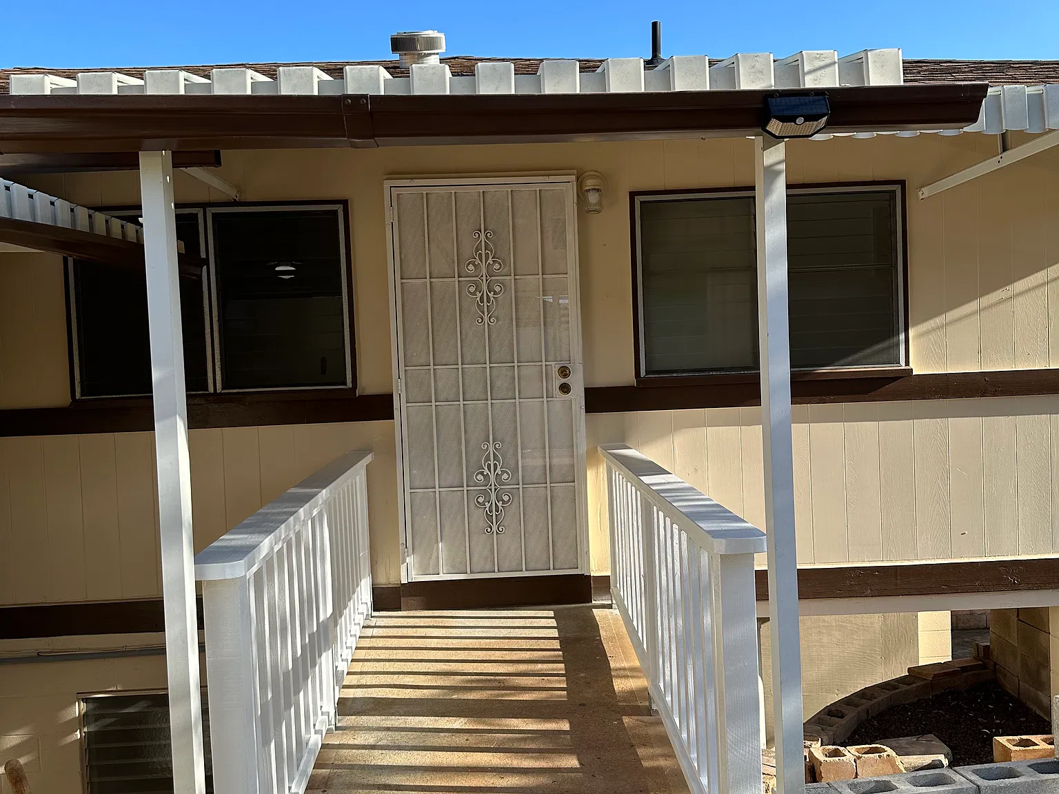 2 bed, $2,550 — Photo 2