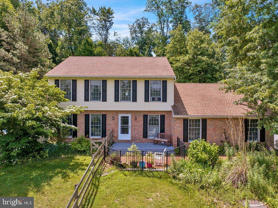 1st image of 407 Miller Rd