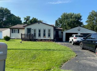 4455 Burgundy Dr, Flint, MI 48506