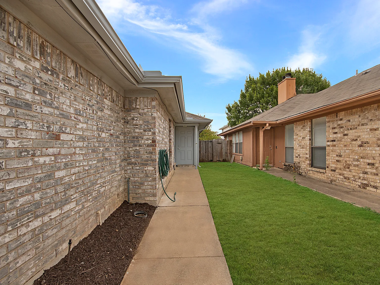 3 bed, 1006 sqft, $1,700 — Photo 3