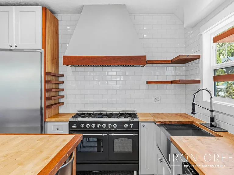 409 W Ada St — Photo 12