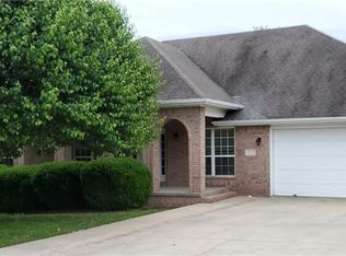 4102 W Cherokee Rd, Rogers, AR 72758