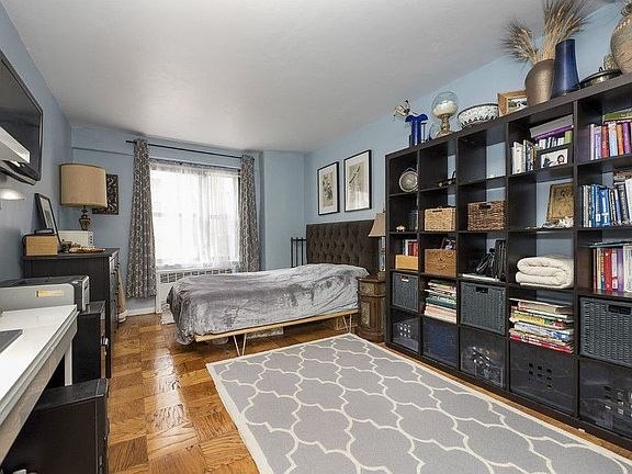 5th image of 210 Broadway #G106