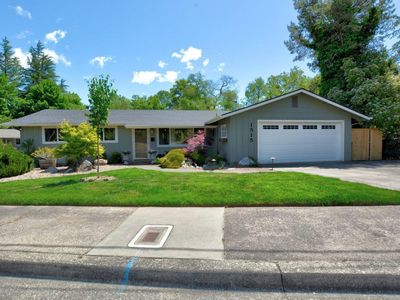 1515 NW Prospect Ave, Grants Pass, OR, 97526