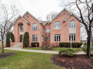 2020 Tremont Ct, Libertyville, IL 60048