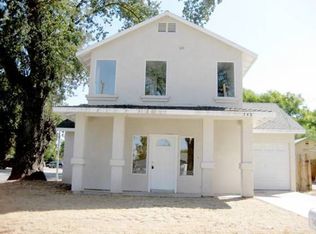 740 30th St, Paso Robles, CA 93446