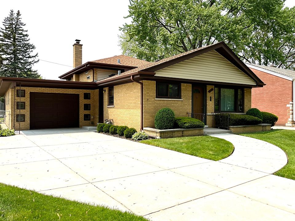 1st image of 1010 Robinhood Ln