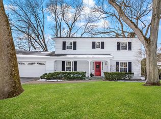 1213 Middlebury Ln, Wilmette, IL 60091