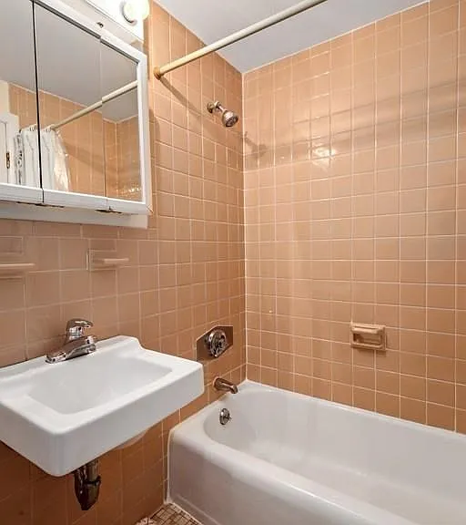 8 Old Colony Ln #10 — Photo 15