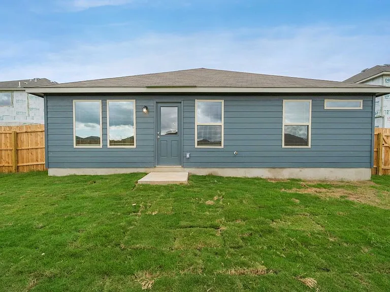1374 Rios Bend Dr — Photo 4