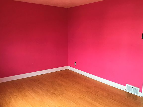 Bedroom #1