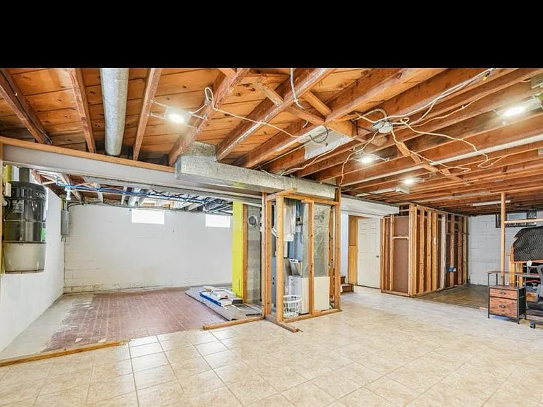 3940 Lasalle St — Photo 21