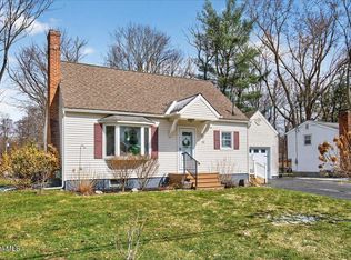 19 Fredericks Road, Glenville, NY