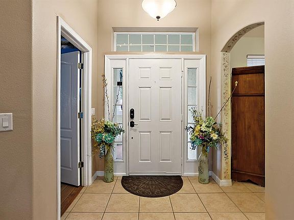 3rd image of 2501 Carmel Ln