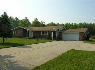 46581 Executive Dr, Belleville, MI 48111