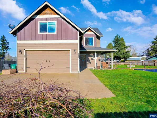 387 W Water St, Stayton, OR 97383