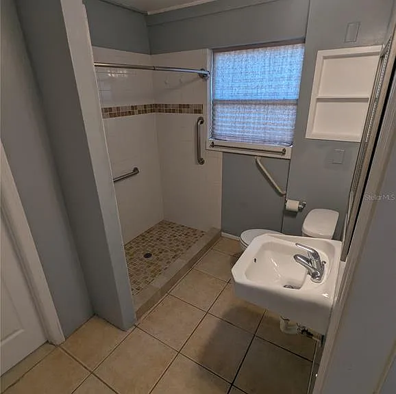 1521 Normandy Way — Photo 23